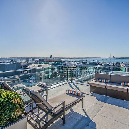 Your Family Getaway - Rooftop Spa & Pool! Auckland Eksteriør bilde