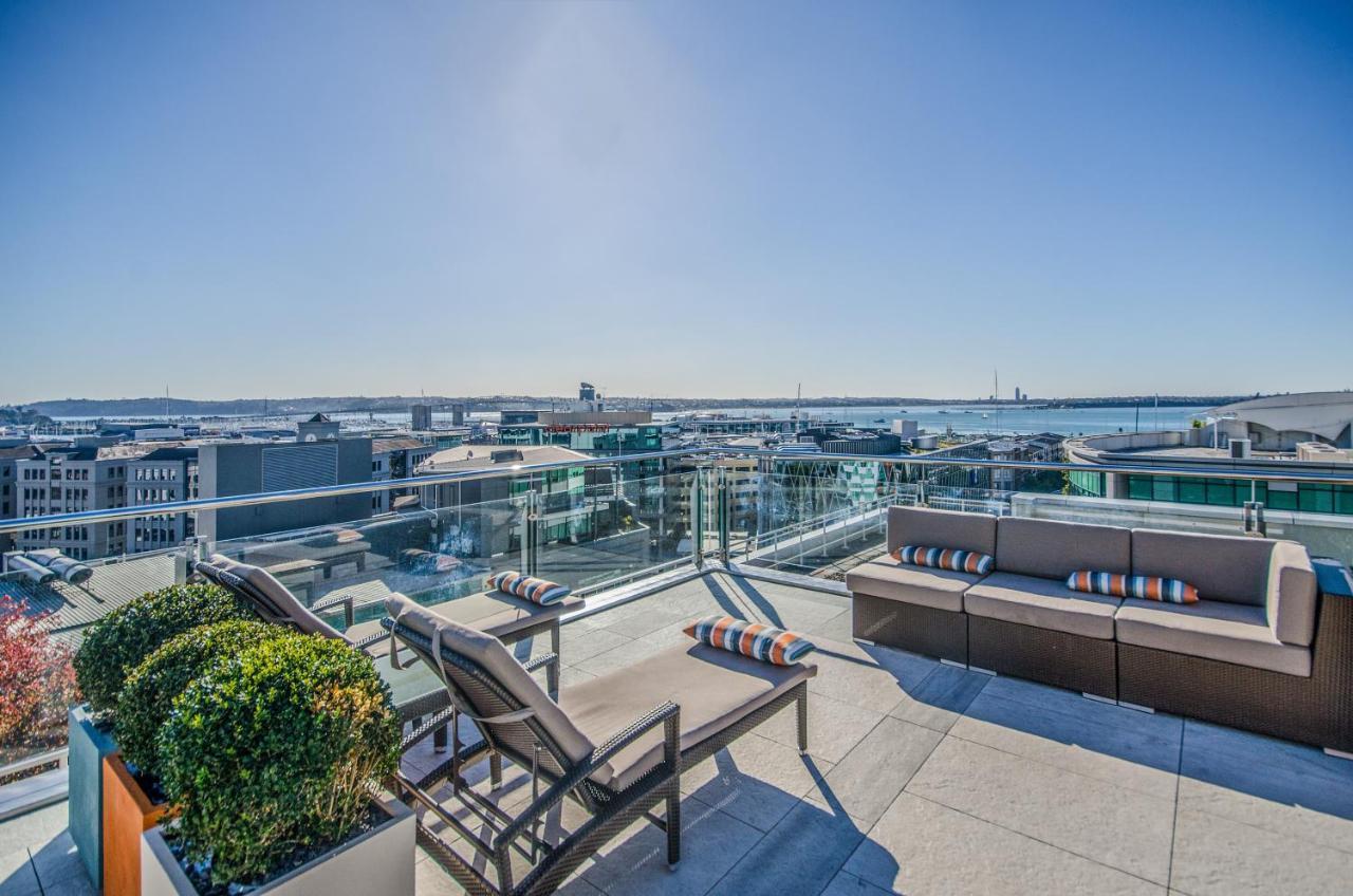 Your Family Getaway - Rooftop Spa & Pool! Auckland Eksteriør bilde